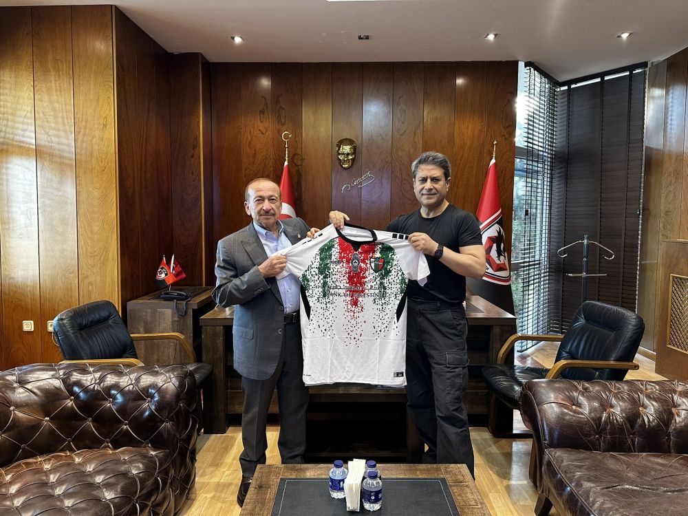 Ali Şahin7-i6a9bae902f822.jpg